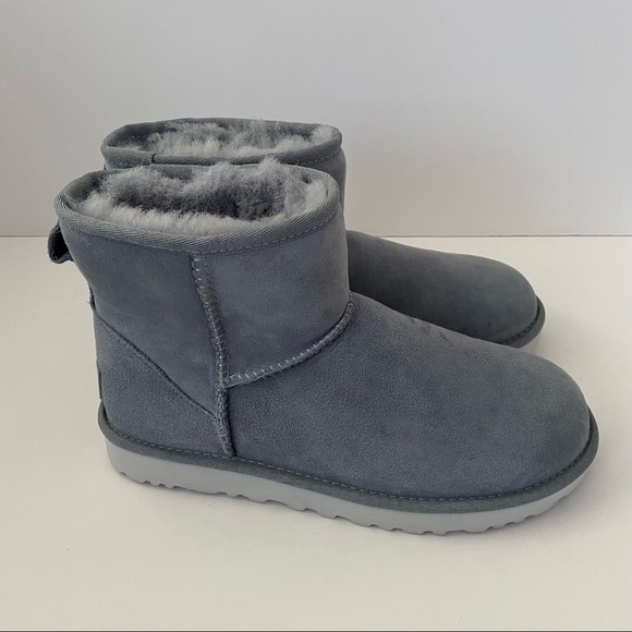 UGG Classic Mini Boots Ash Fog 6 New without Box - Picture 9 of 14